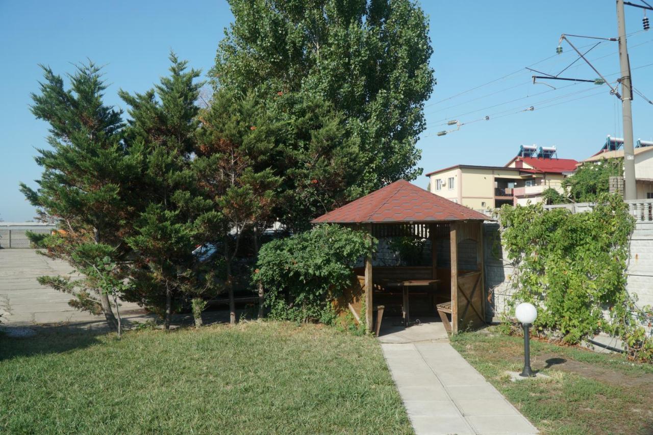 Радуга Курортная Гостиница Zatoka Bagian luar foto