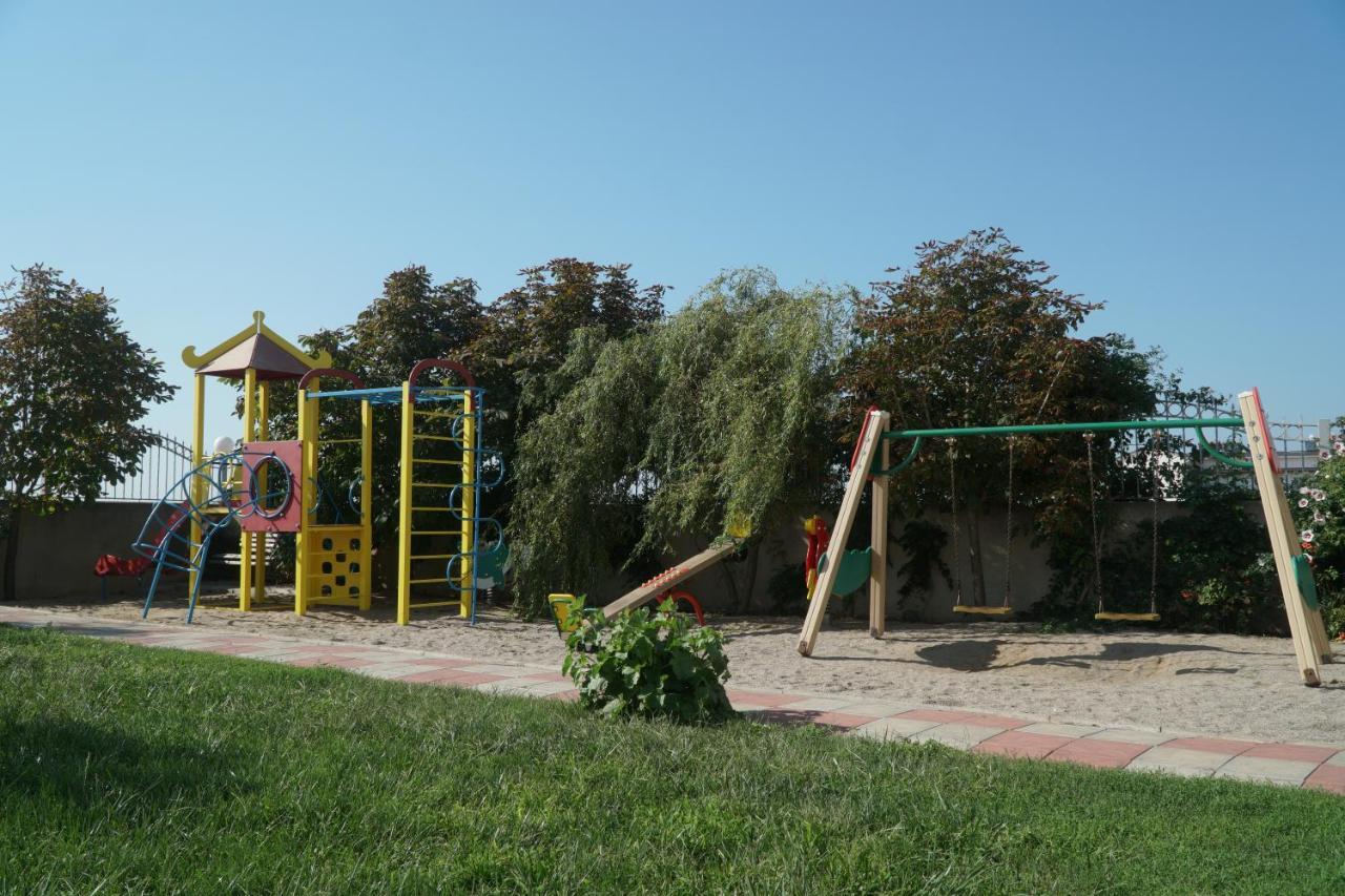 Радуга Курортная Гостиница Zatoka Bagian luar foto